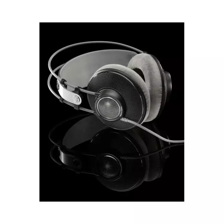 AKG K601 - SKLEP Audiomagic.pl | Poczuj magię muzyki!